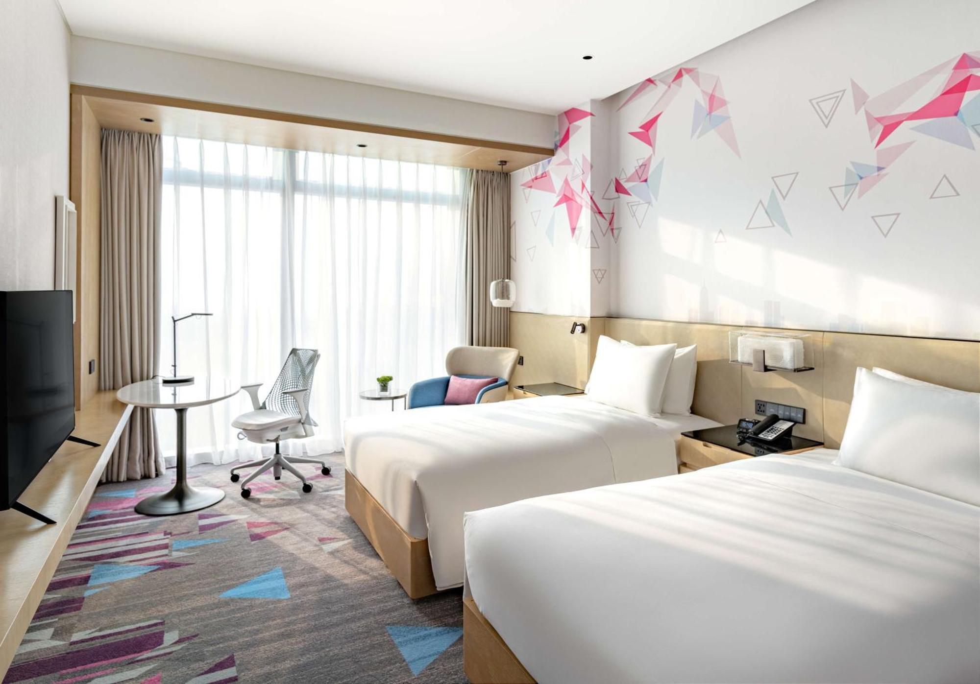 Hilton Garden Inn Shenzhen World Exhibition & Convention Center Exterior photo